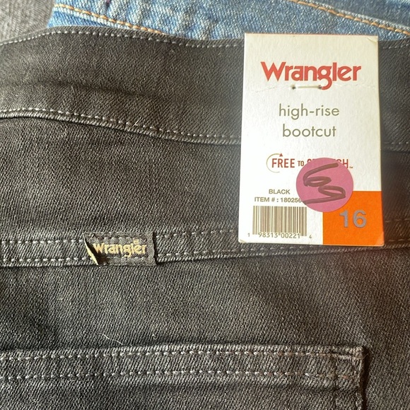 Wrangler Black Flare Wide Leg Jeans - Picture 4 of 4